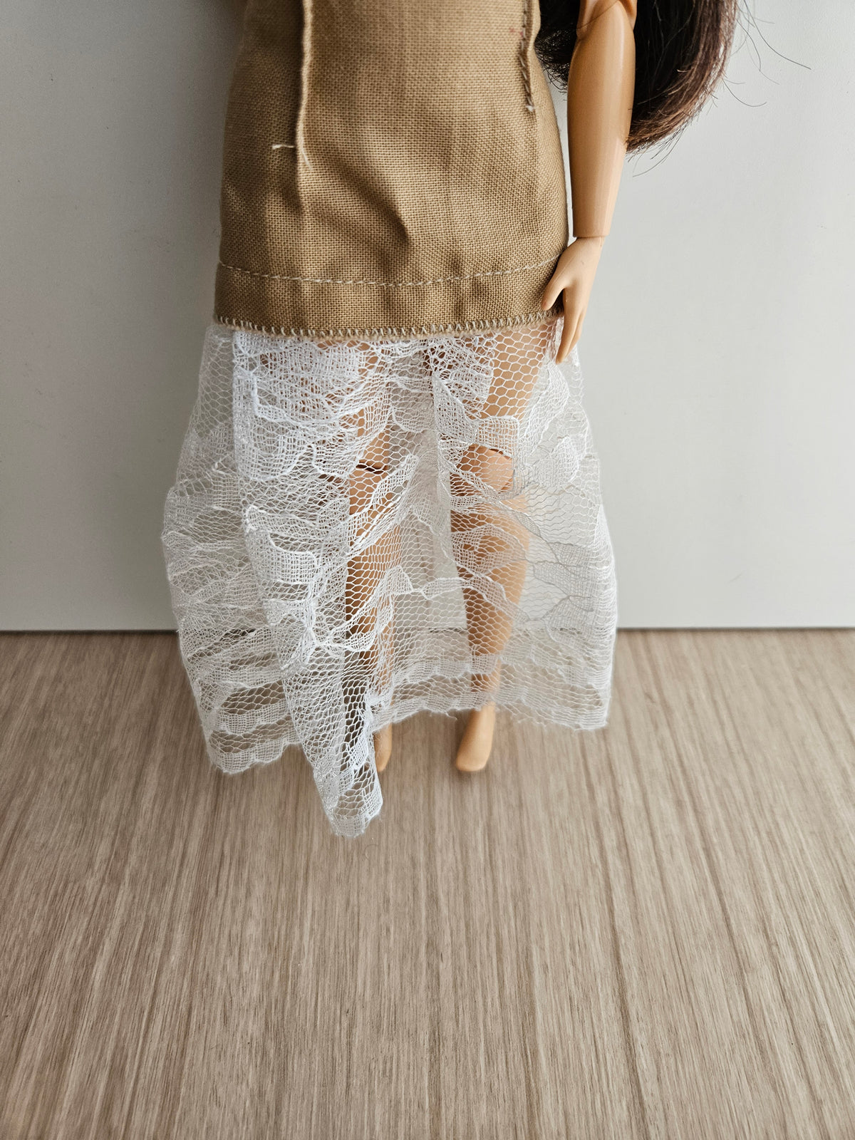 Tan & White Lace Skirt for Curvy Dolls